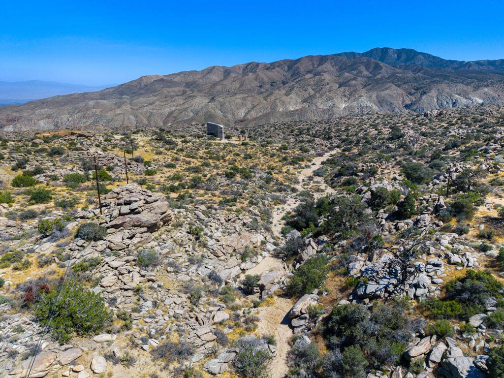 Lot 16 Carrizo Road