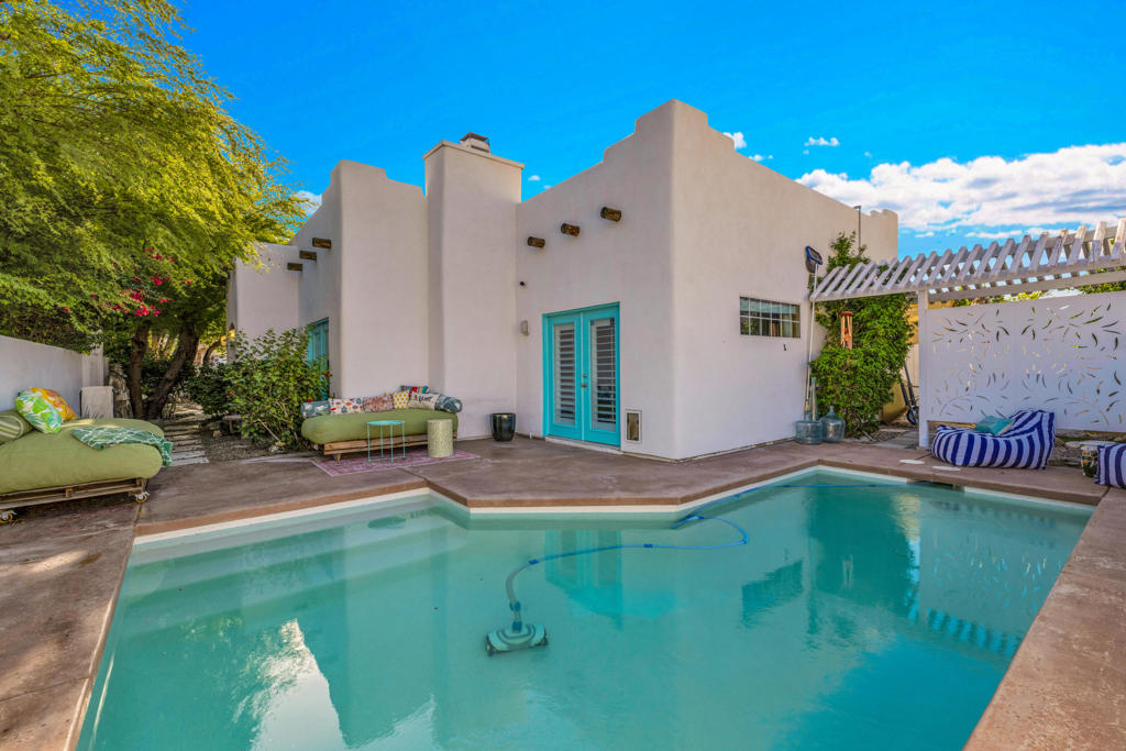 53980 Avenida Mendoza