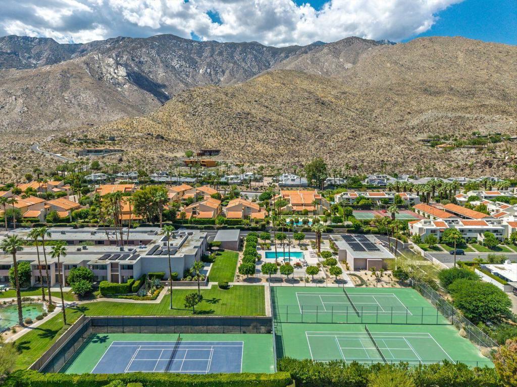 2696 S Sierra Madre F11