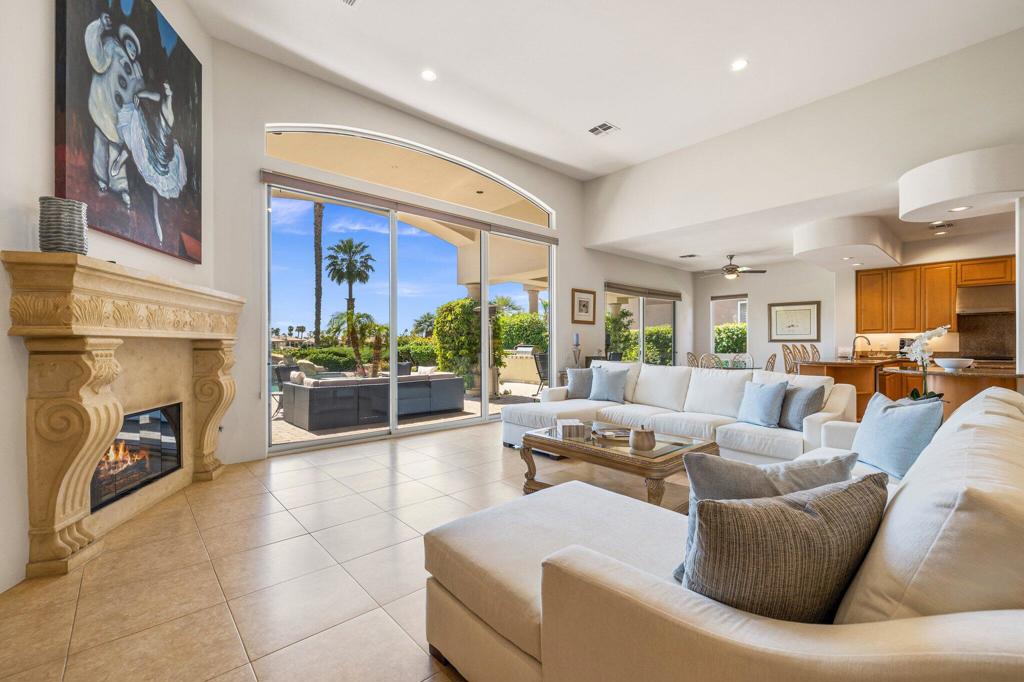 48474 Vista Palomino