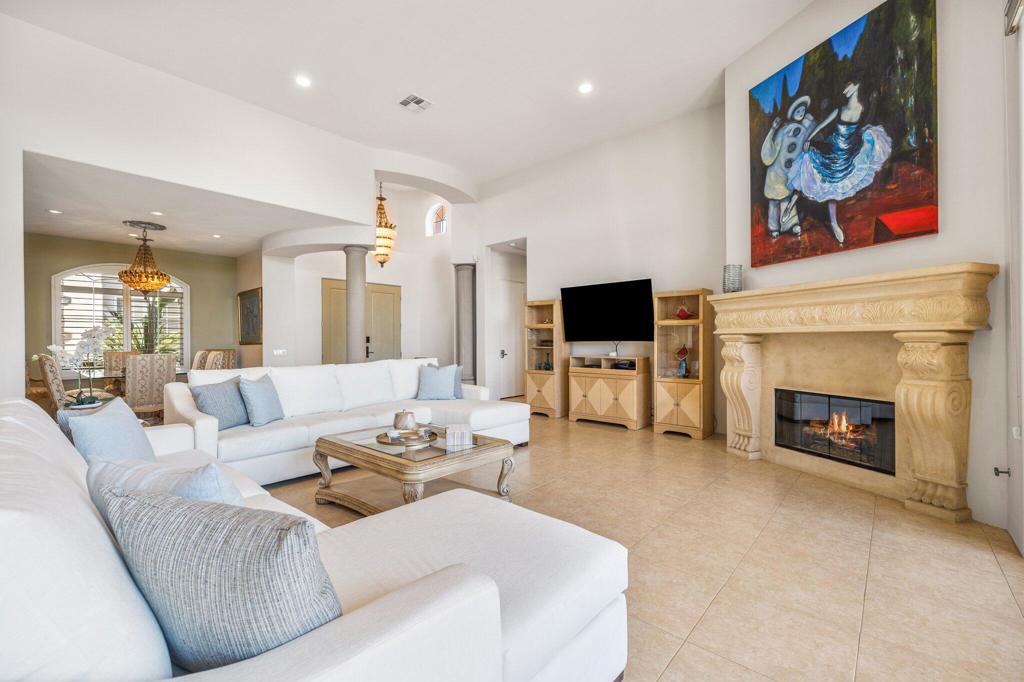 48474 Vista Palomino