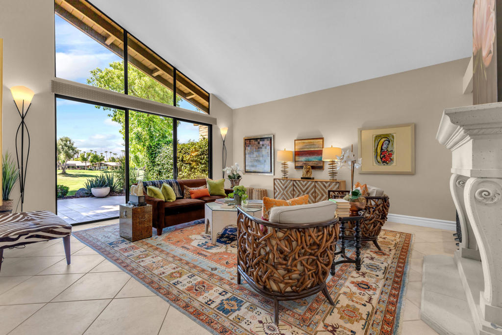 207 Bouquet Canyon Drive