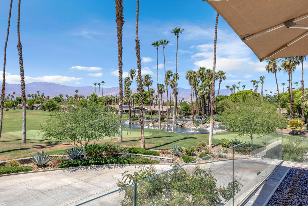 207 Bouquet Canyon Drive