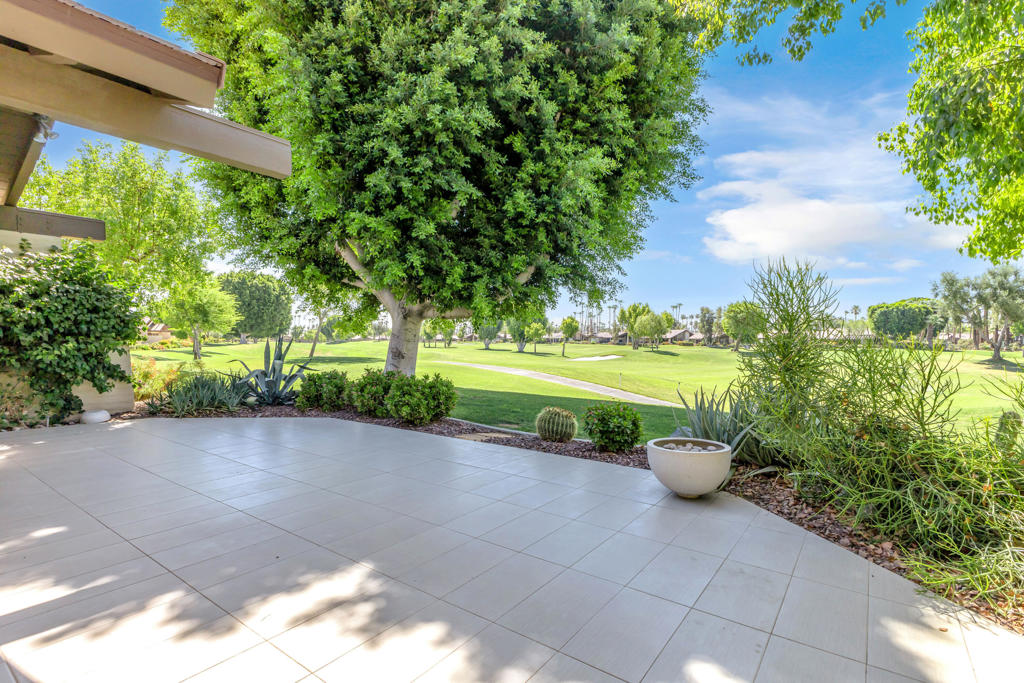 207 Bouquet Canyon Drive