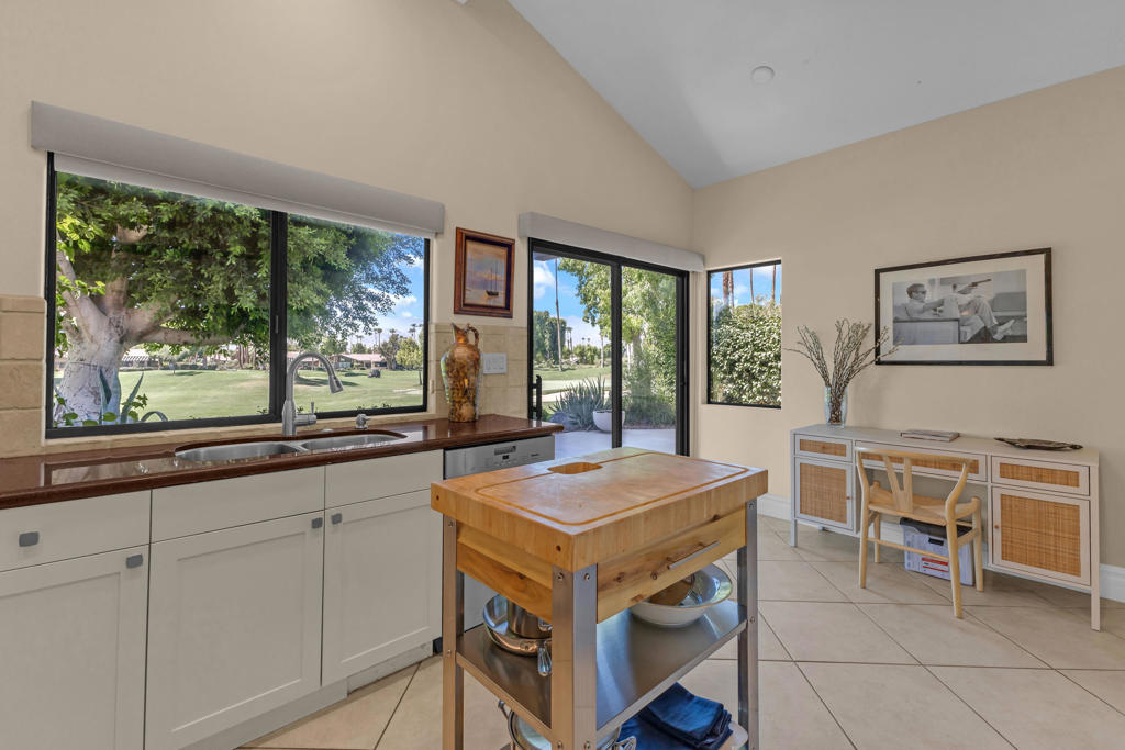 207 Bouquet Canyon Drive
