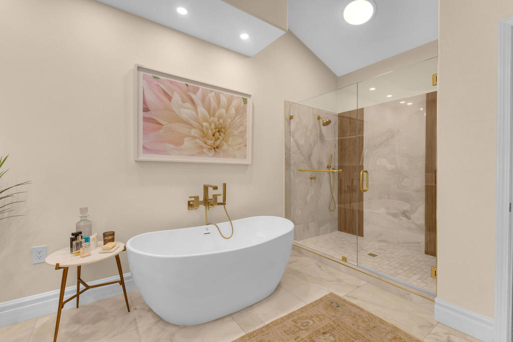 207 Bouquet Canyon Drive