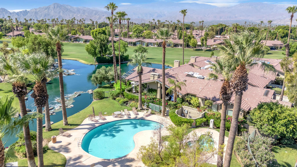 207 Bouquet Canyon Drive