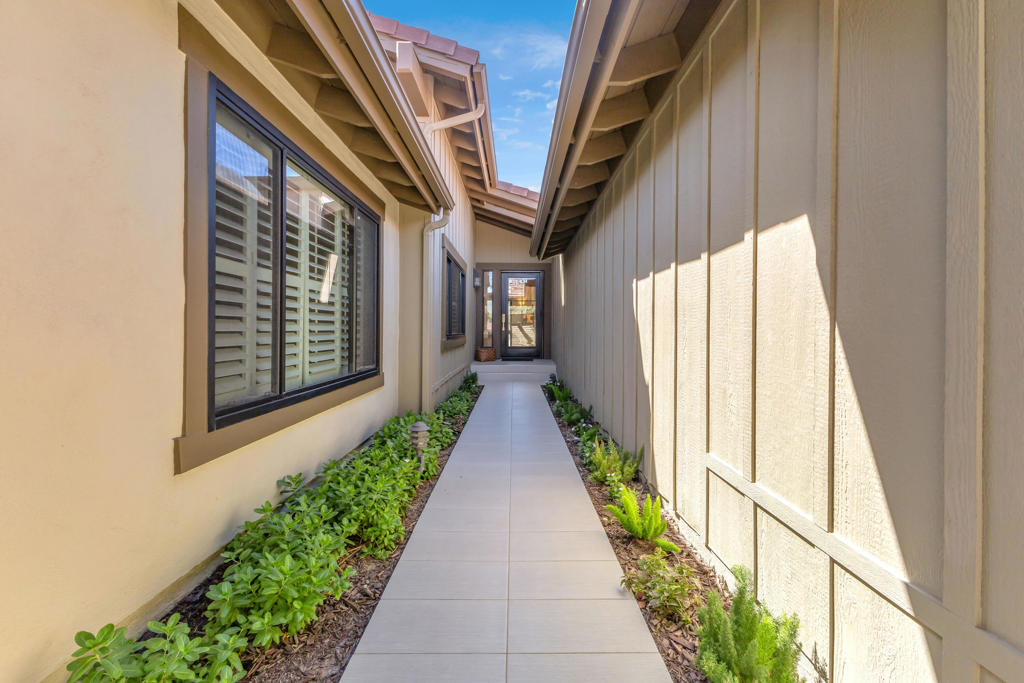 207 Bouquet Canyon Drive