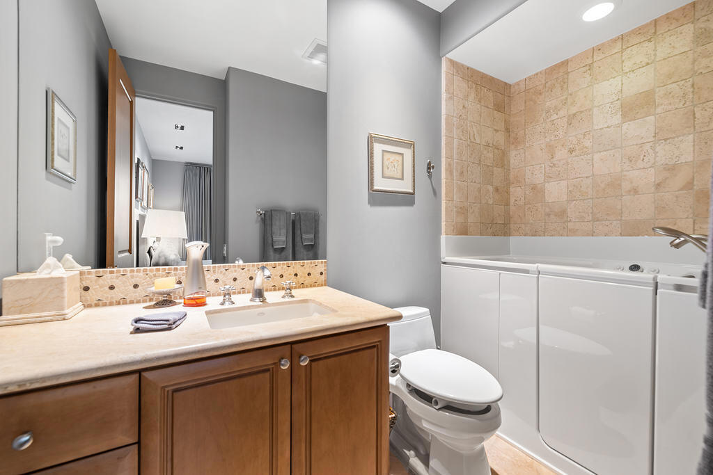 45699 W Via Villaggio