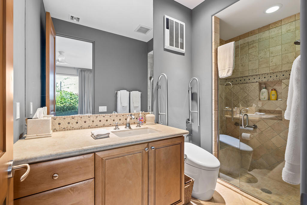 45699 W Via Villaggio