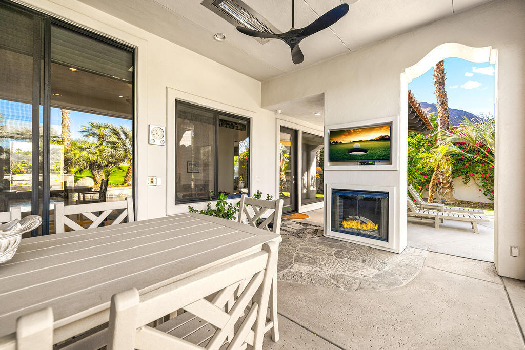 45699 W Via Villaggio