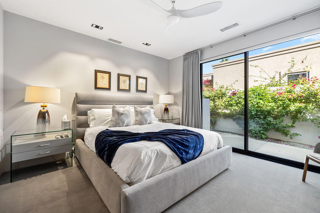 45699 W Via Villaggio