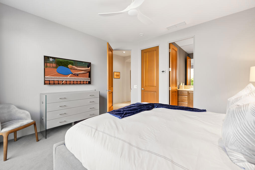 45699 W Via Villaggio