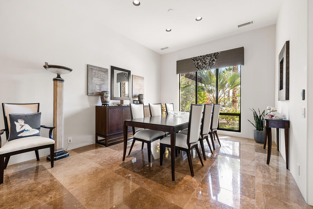 45699 W Via Villaggio
