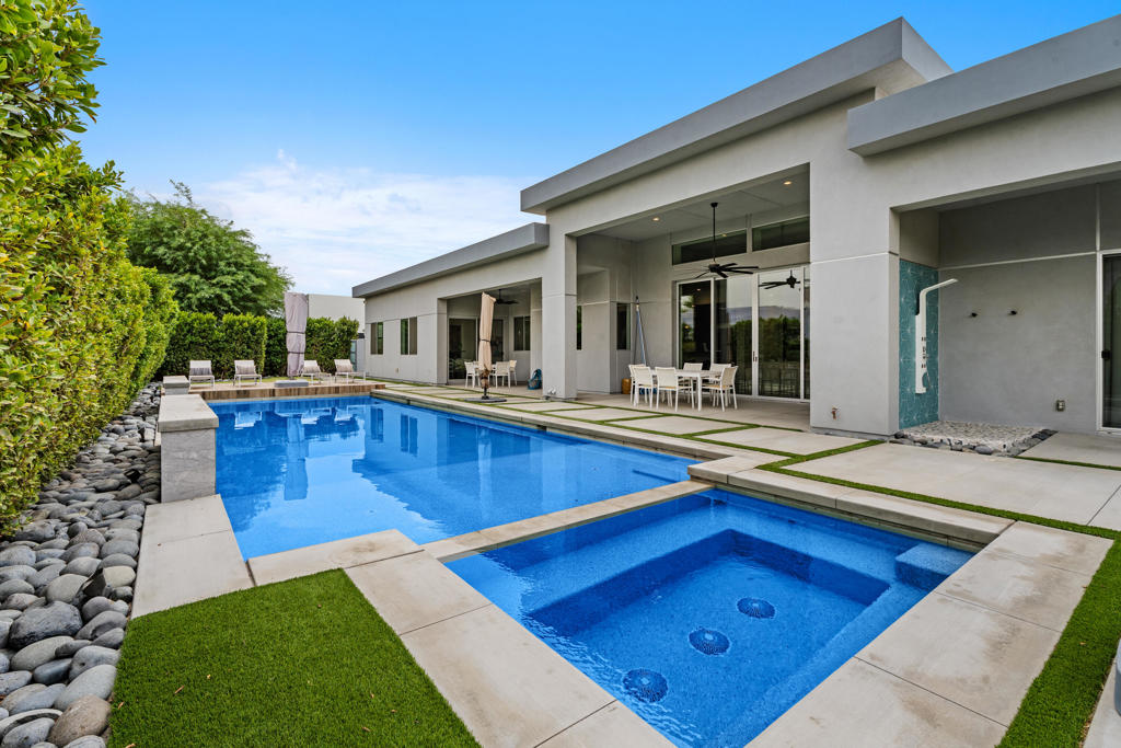1 Siena Vista Court