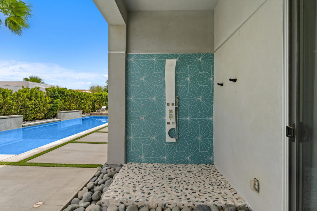 1 Siena Vista Court