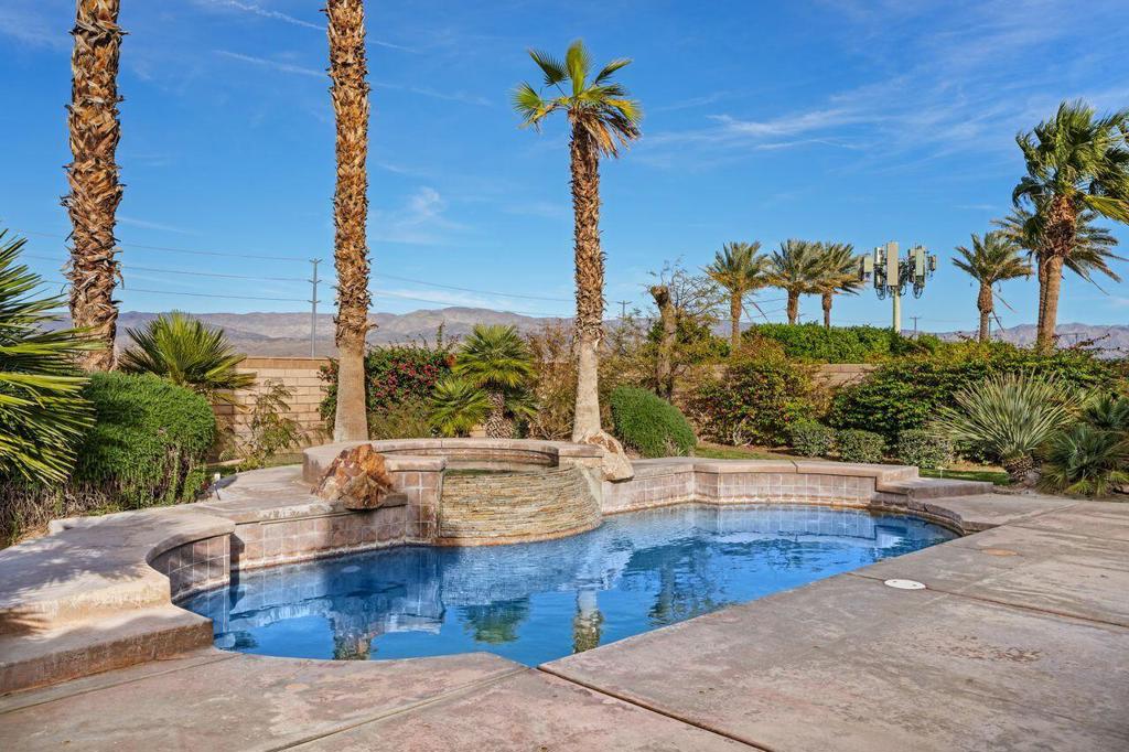 109 Clearwater Way