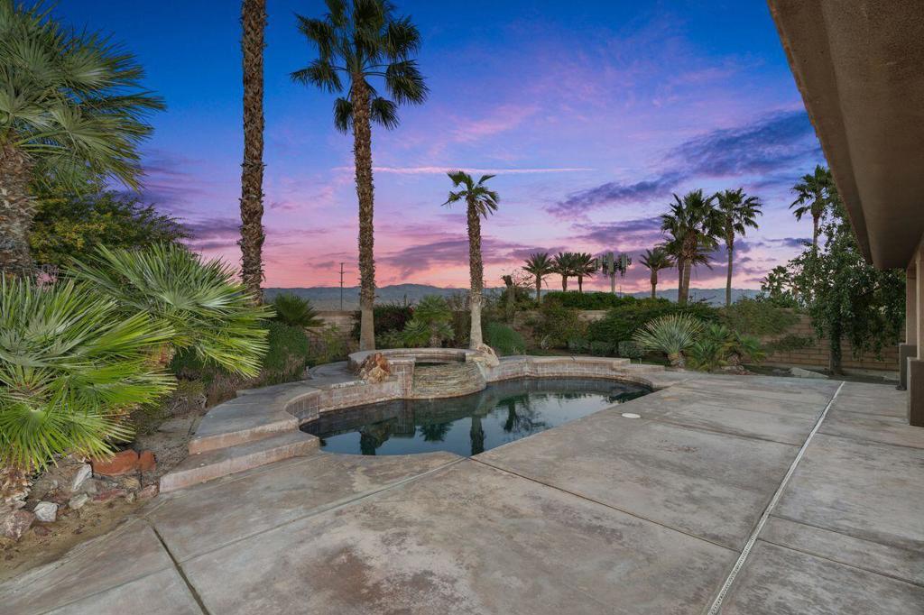109 Clearwater Way