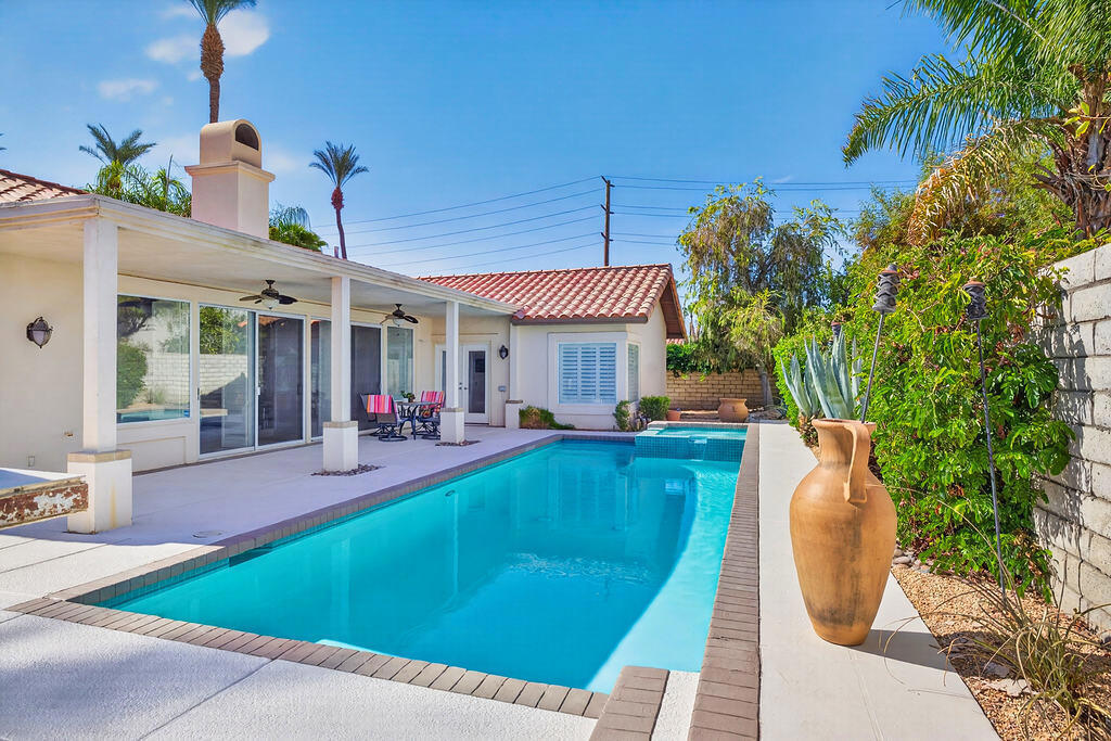 137 Courtside Drive