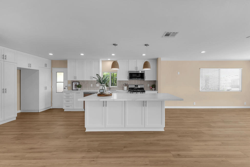 39163 Warm Springs Drive