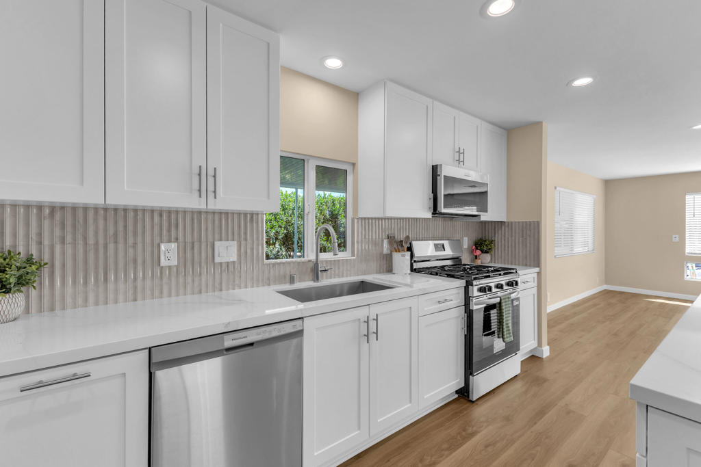 39163 Warm Springs Drive