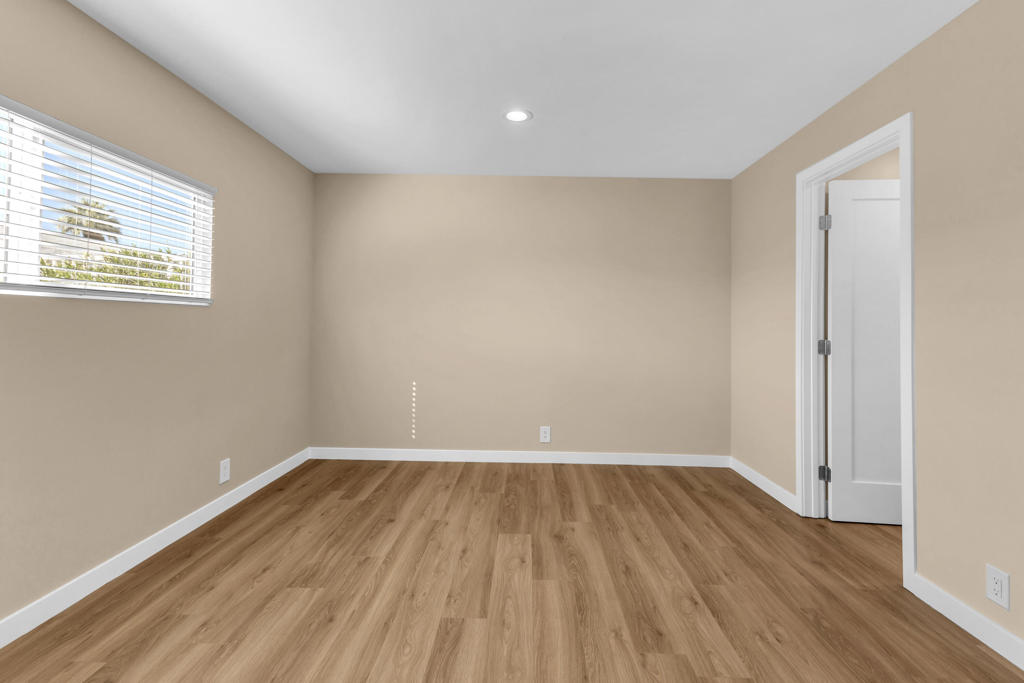 39163 Warm Springs Drive
