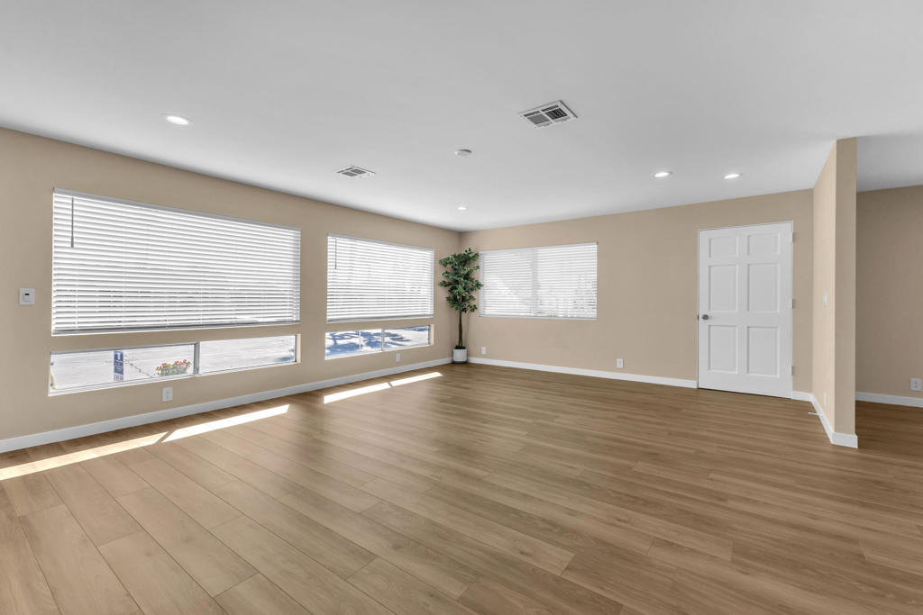 39163 Warm Springs Drive