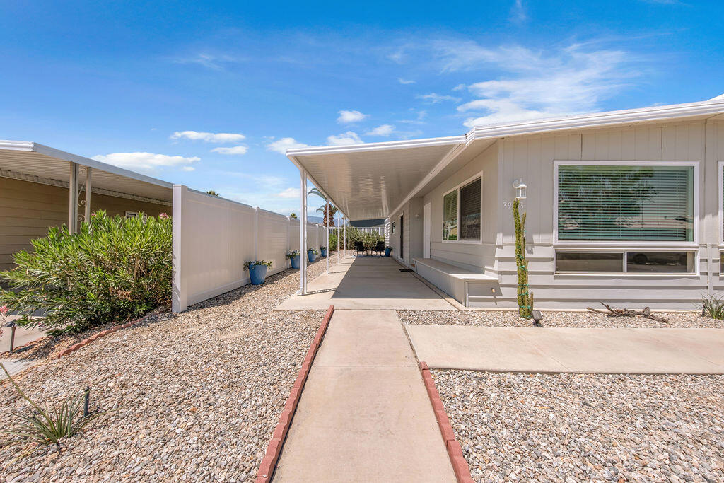 39163 Warm Springs Drive