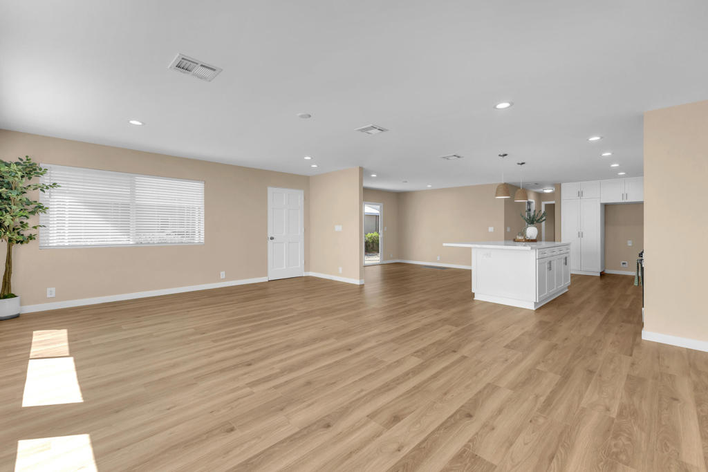 39163 Warm Springs Drive