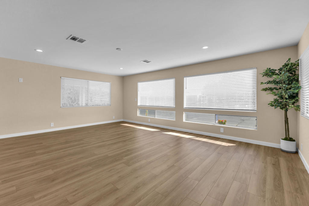 39163 Warm Springs Drive