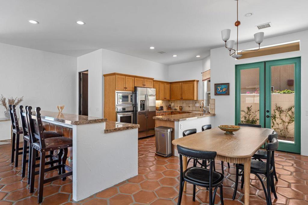 51299 Avenida Diaz