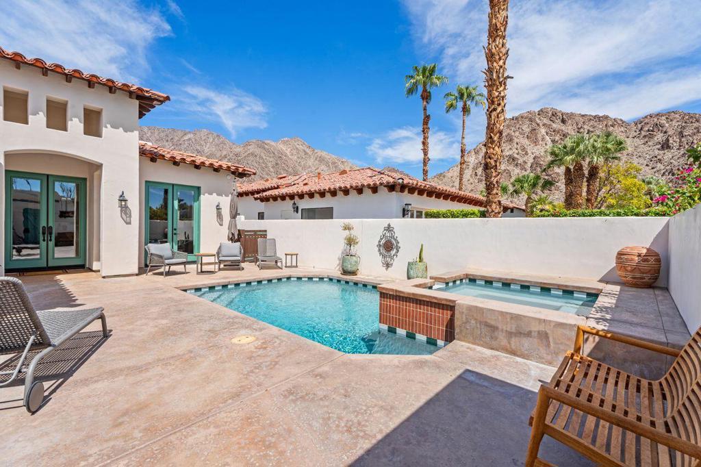 51299 Avenida Diaz