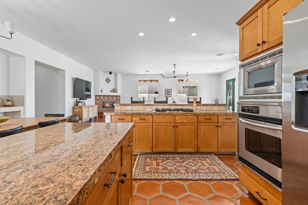 51299 Avenida Diaz