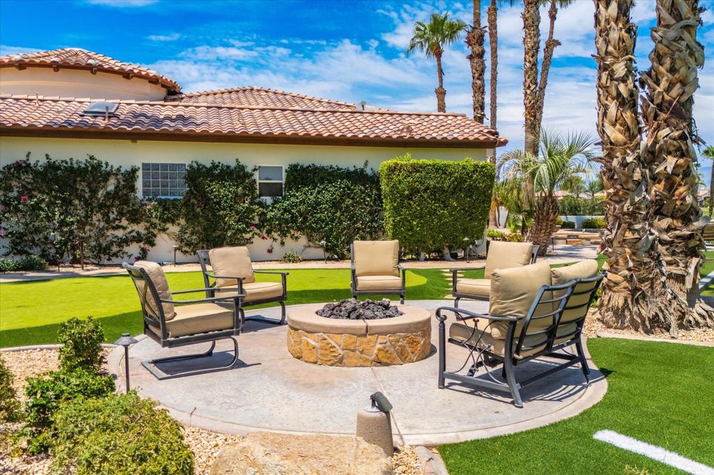 49110 Rancho Pointe