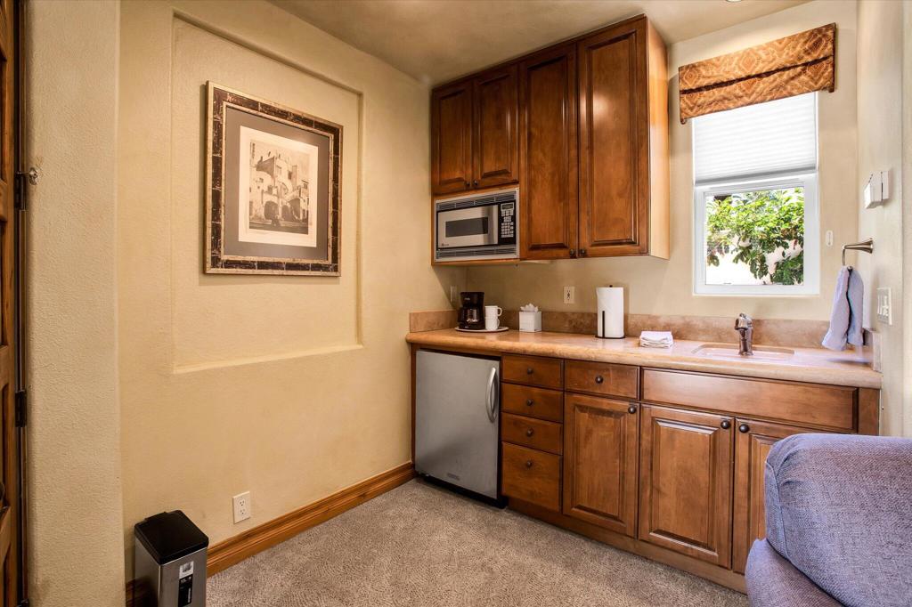 49110 Rancho Pointe