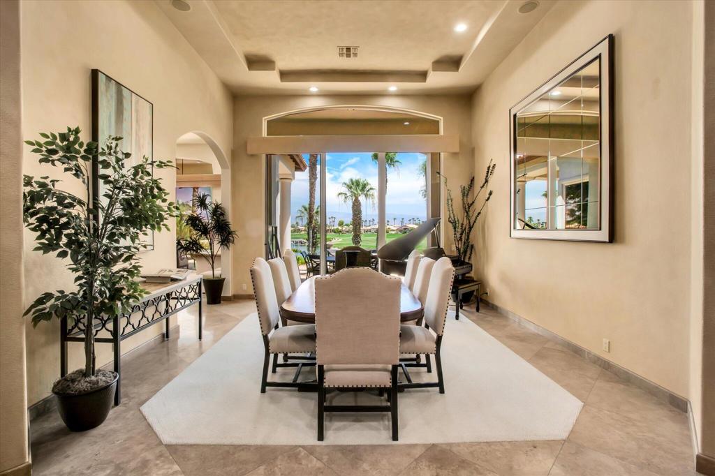 49110 Rancho Pointe