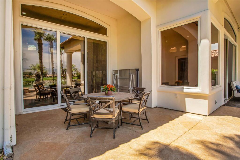 49110 Rancho Pointe