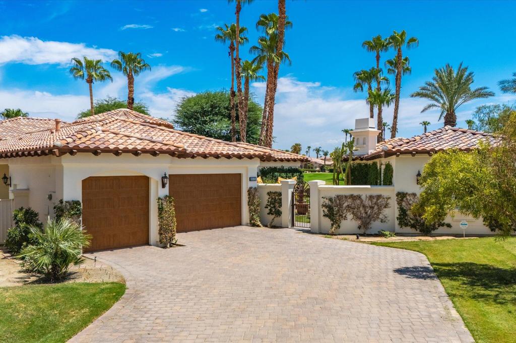 49110 Rancho Pointe