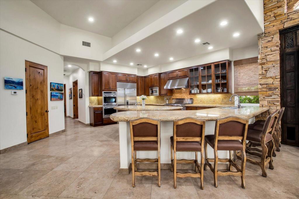 49110 Rancho Pointe