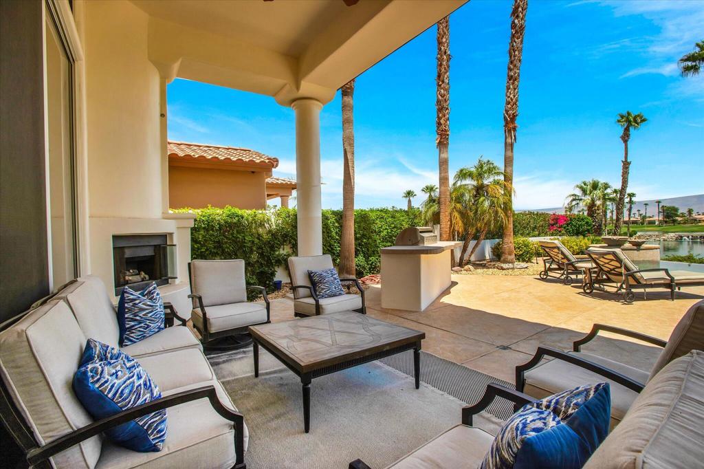 49110 Rancho Pointe