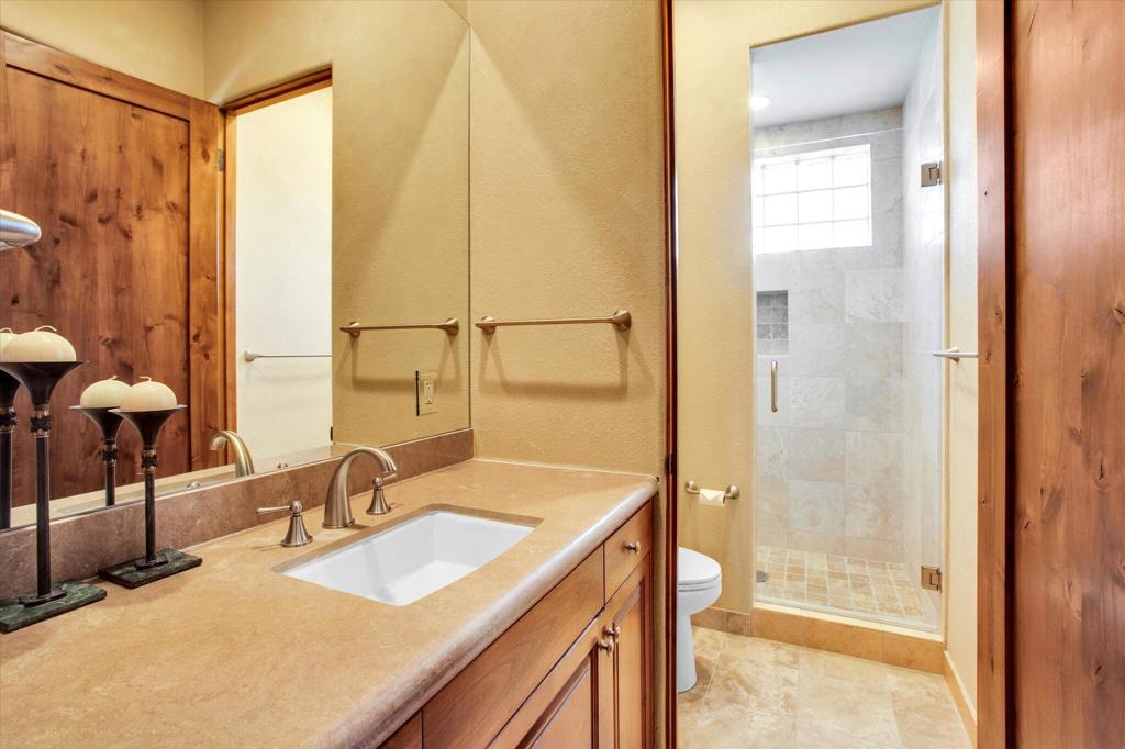 49110 Rancho Pointe