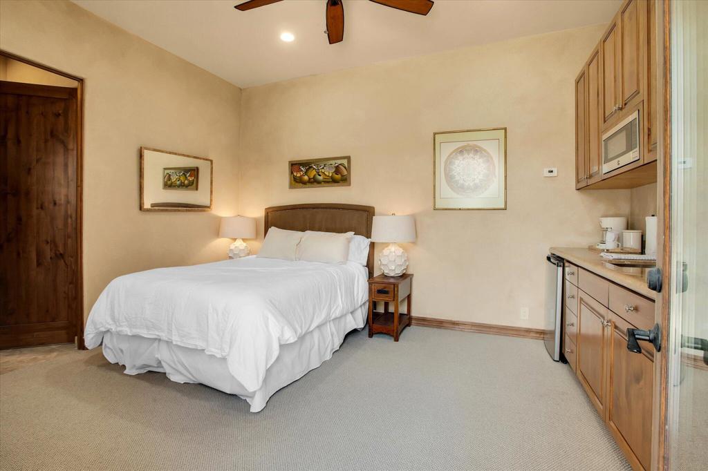 49110 Rancho Pointe