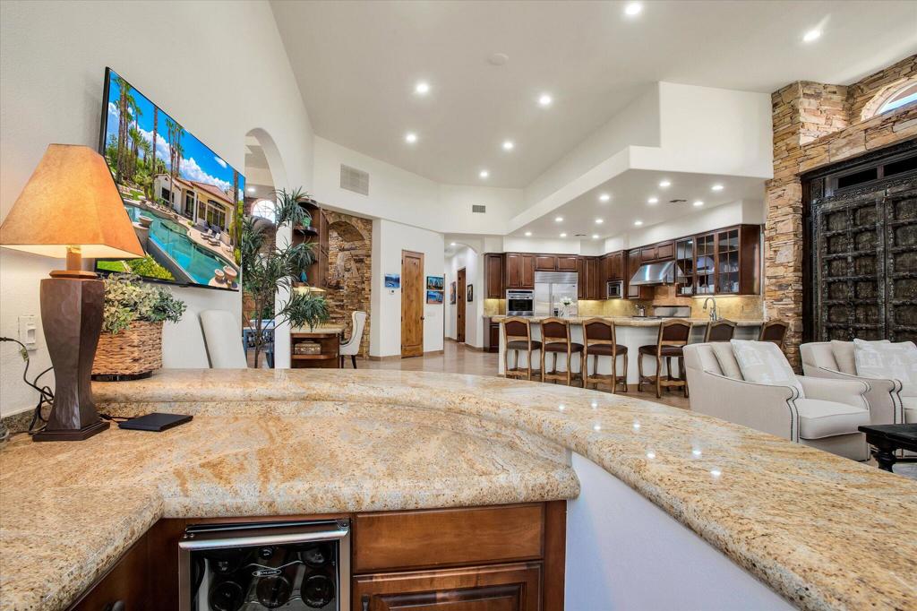 49110 Rancho Pointe