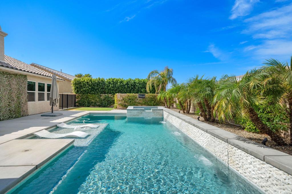 41153 Danforth Court