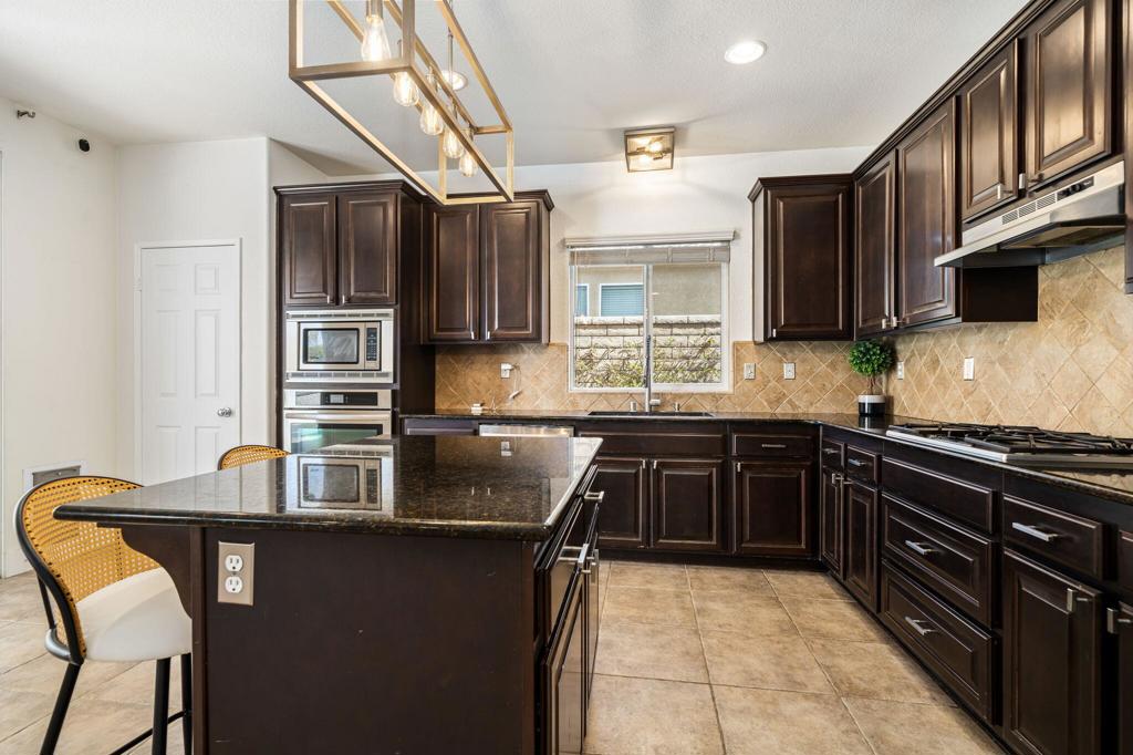 41153 Danforth Court
