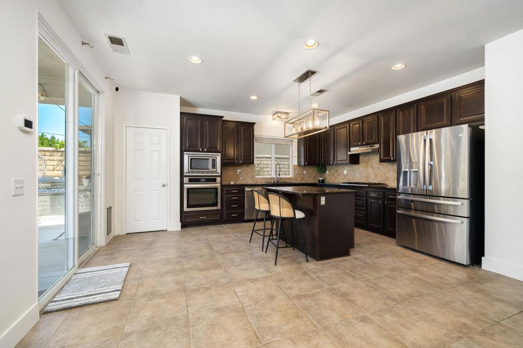 41153 Danforth Court