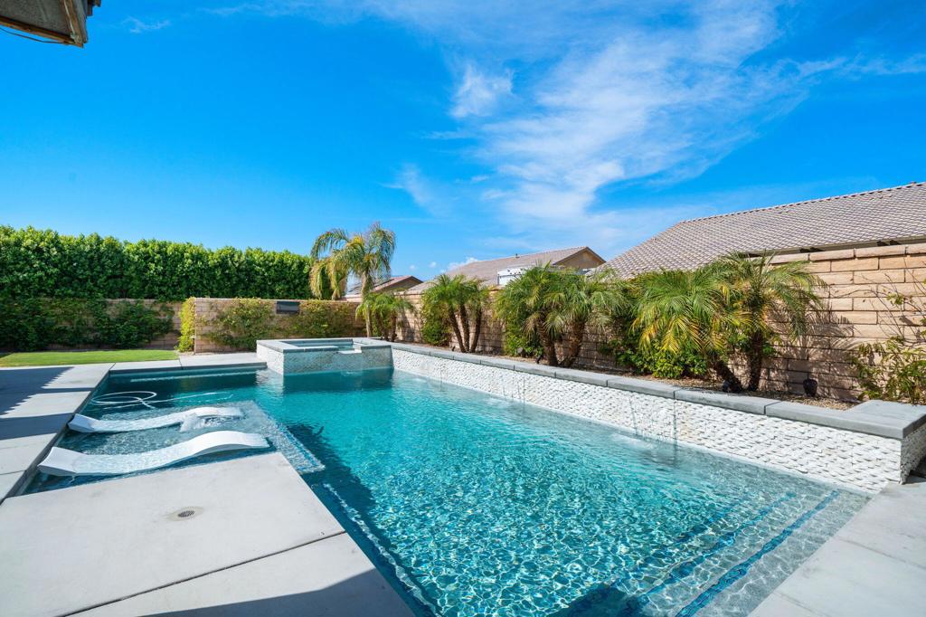 41153 Danforth Court