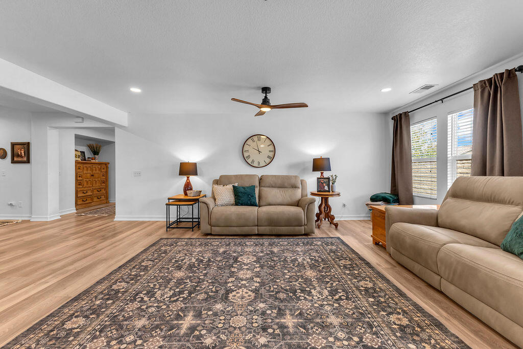 41096 Maxwell Court