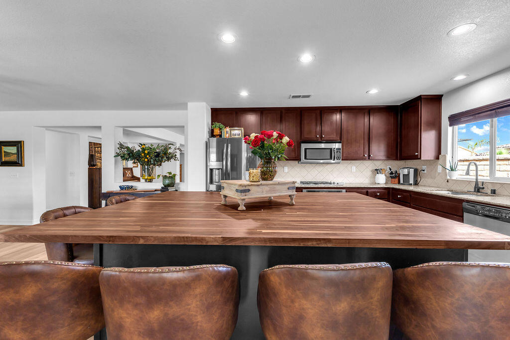 41096 Maxwell Court