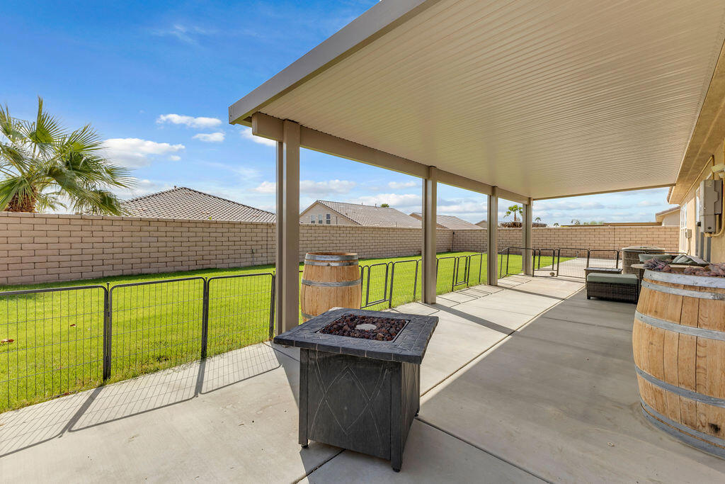 41096 Maxwell Court